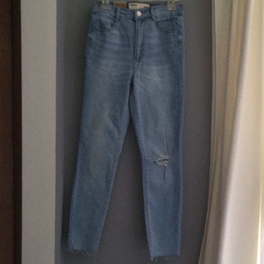 NWT Ultra High Rise Distressed Jeans Sz 1